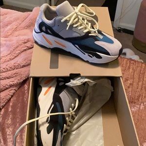 Yeezy 700 “Wave Runner”